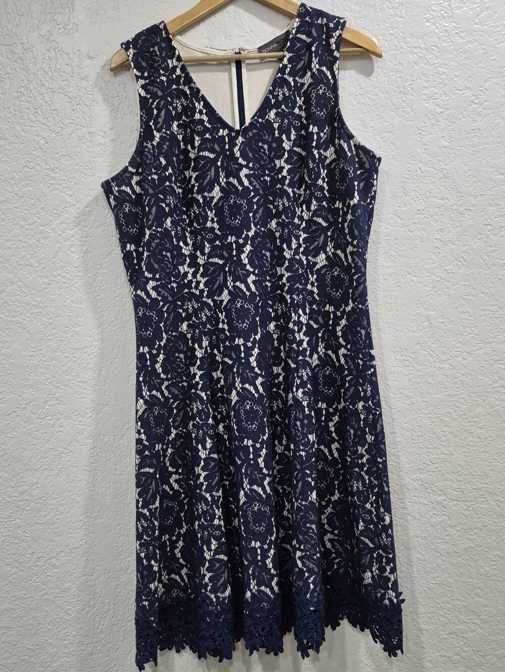 Donna Ricco Navy Lace Overlay Sleeveless A-Line Dress Navy And Beige Size 16